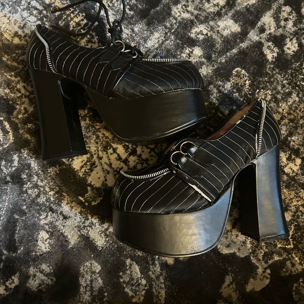 Demonia Charade-12 mary jane platform